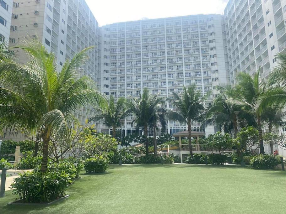 Shore 1 & 3 Residences Moa 1Br With Balcony By Darpm Manila Exterior foto