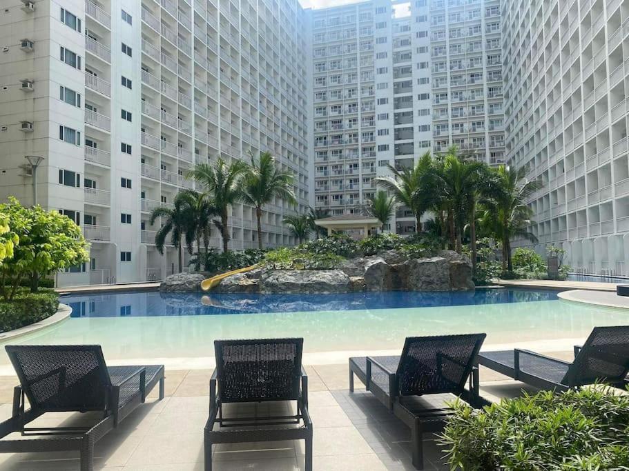 Shore 1 & 3 Residences Moa 1Br With Balcony By Darpm Manila Exterior foto