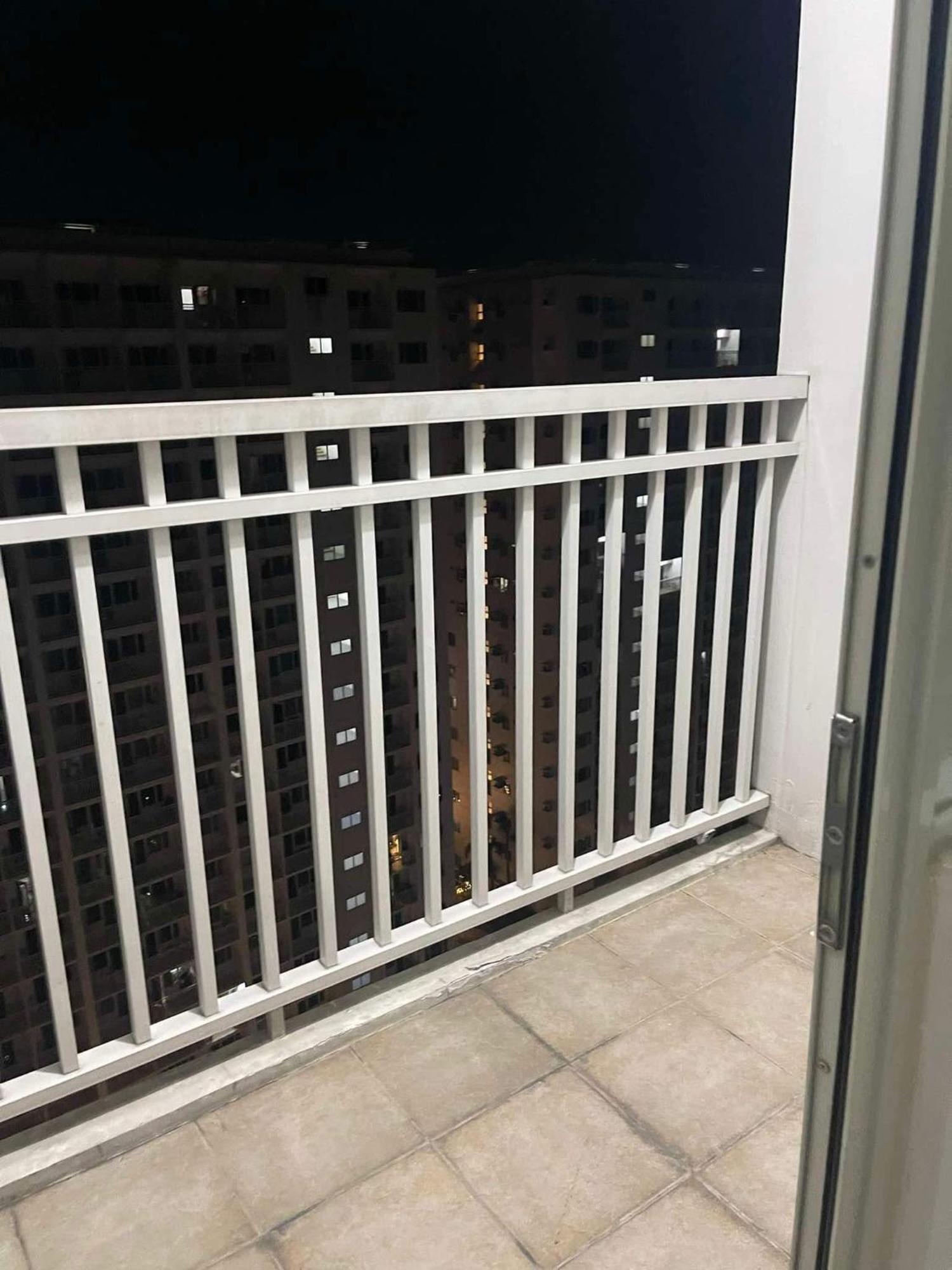 Shore 1 & 3 Residences Moa 1Br With Balcony By Darpm Manila Exterior foto